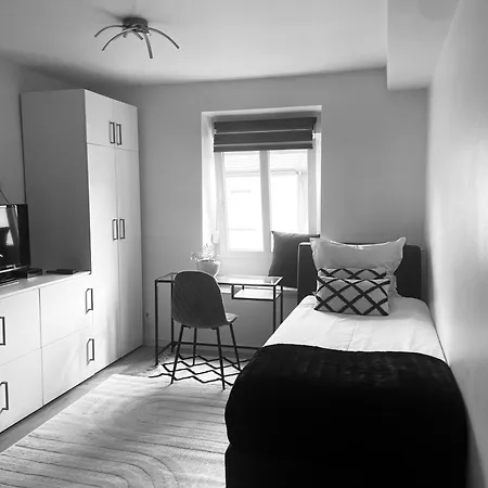 Bright Single In Casa de hóspedes 3*