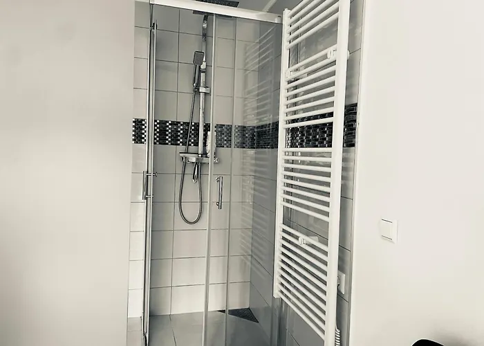 Bright Single In 3* Luxemburgo