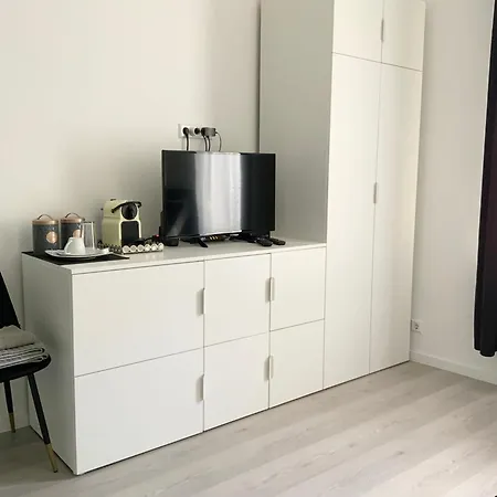 Gasthuis Bright Single In Luxemburg